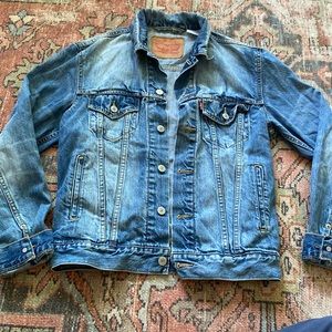 Vintage Levi’s jean jacket